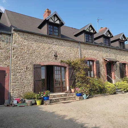 Appartement Dans Grande Maison A La Campagne Lessay