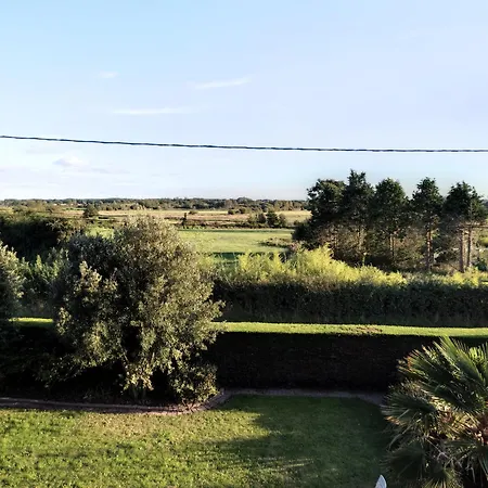 Appartement Dans Grande Maison A La Campagne