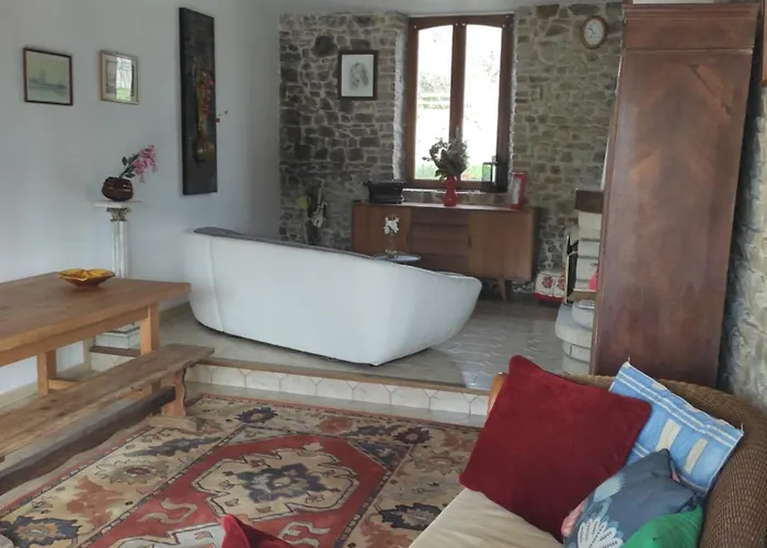 Dans Grande Maison A La Campagne Appartement Lessay